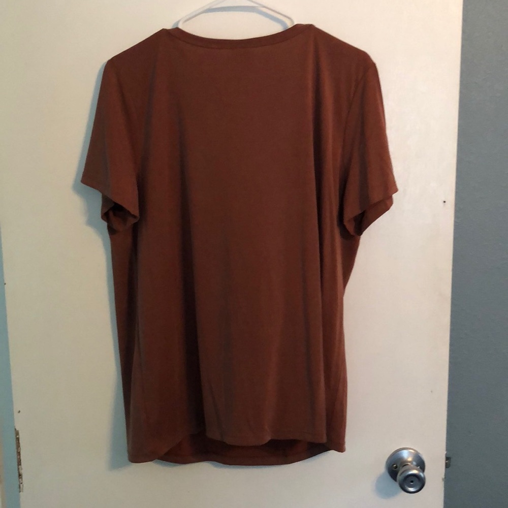 Top - Picture 2 of 2